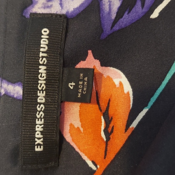 Express Design Studio Silk Floral A-Line Midi Skirt Sz 4 Black Red Purple Green - Picture 11 of 16